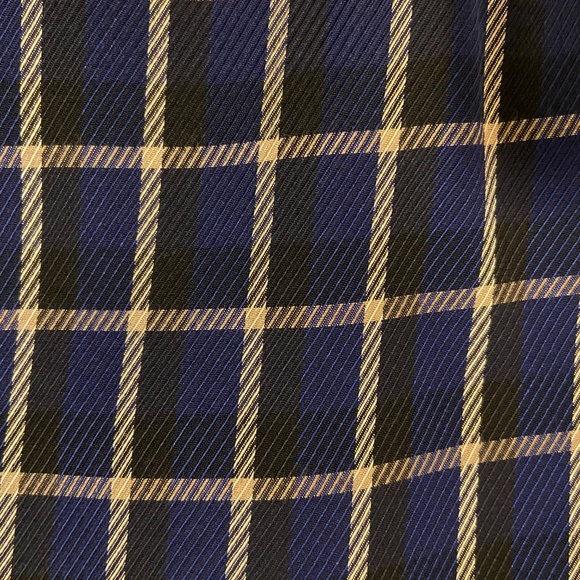 Aritzia | Babaton Navy Plaid V Neck Blouse | Size S - Picture 4 of 6